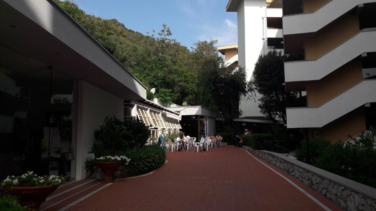 Residence Napoleon By Helloelba Procchio  Exterior foto