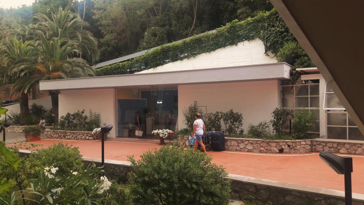 Residence Napoleon By Helloelba Procchio  Exterior foto